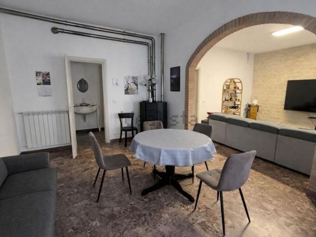 Appartamento in vendita di 180 m² in Via Monte Santo