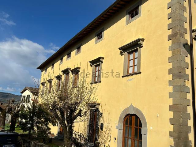 Appartamento in vendita di 180 m² in Via Monterotondo