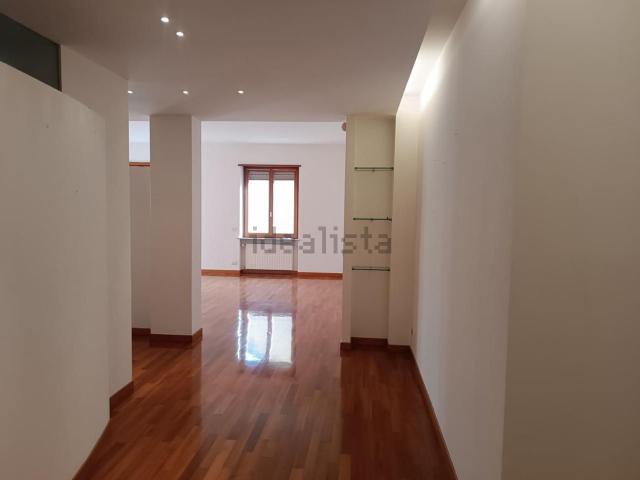Appartamento in vendita di 180 m² in Via Maddalena, 1