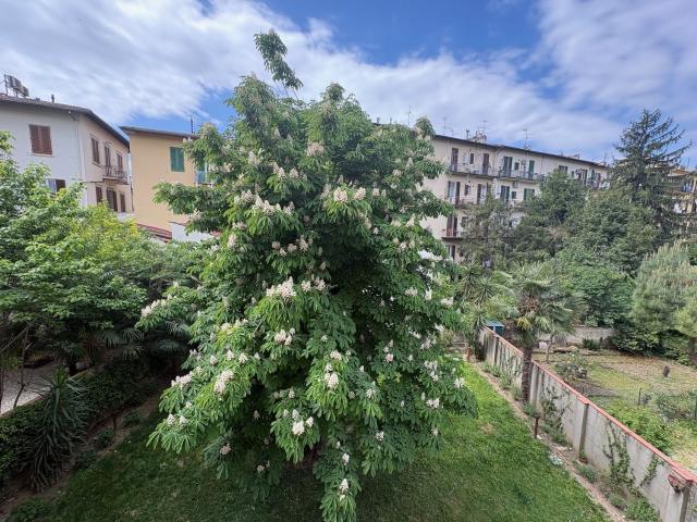 Appartamento in vendita di 180 m² in Via Mannelli