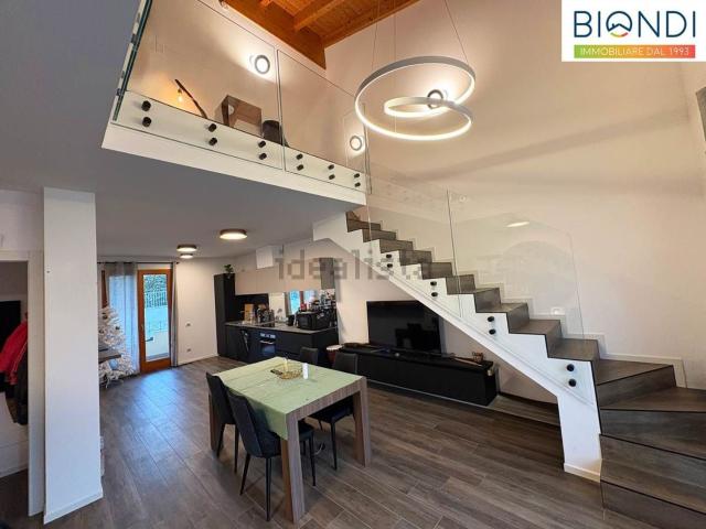 Appartamento in vendita di 180 m² in Via Mansueto Astori