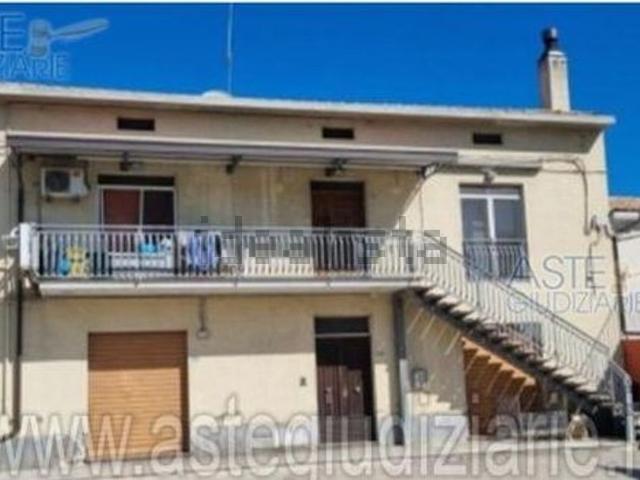 Appartamento in vendita di 180 m² in Via Nazionale