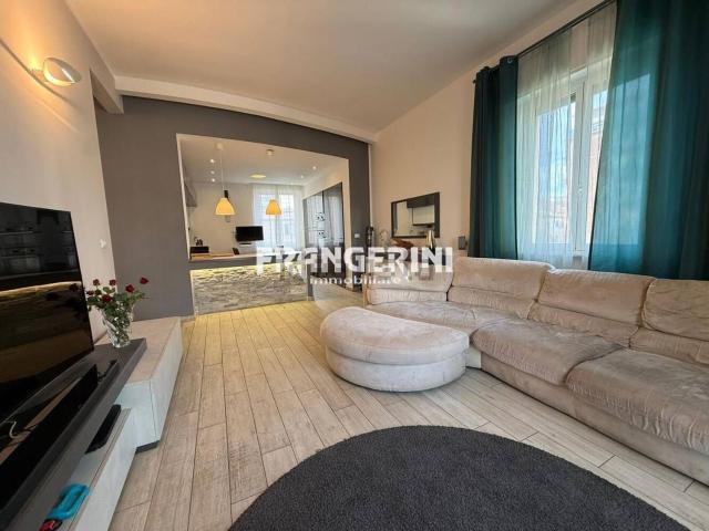 Appartamento in vendita di 180 m² in Via Salvino Salvini