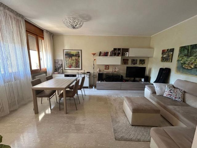 Appartamento in vendita di 180 m² in Via San Allende