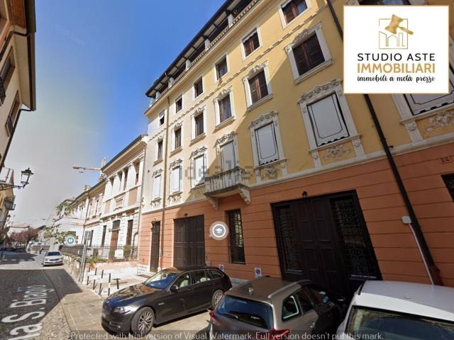 Appartamento in vendita di 180 m² in Via San Biagio, 11