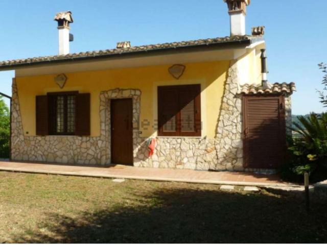 Appartamento in vendita di 180 m² in Via San Lucia, 16