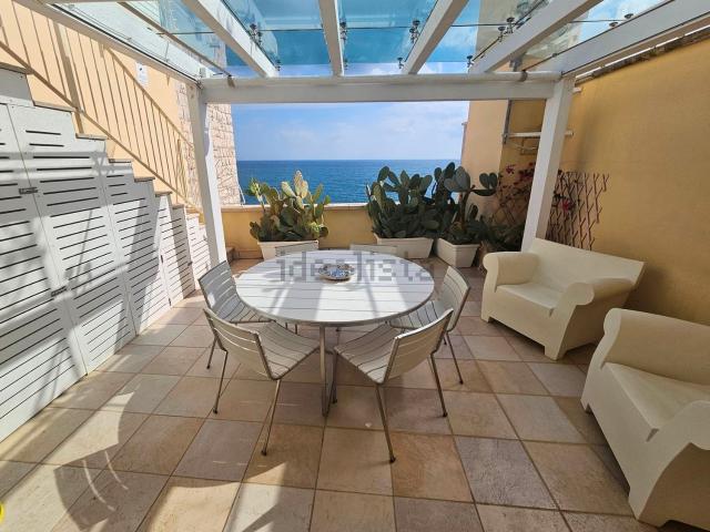 Appartamento in vendita di 180 m² in Via Sant&apos Orsola