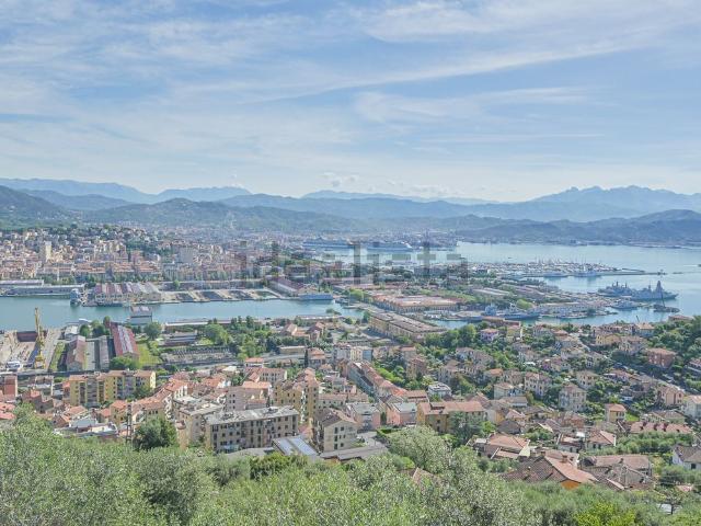 Appartamento in vendita di 180 m² in Via Sant&apos Andrea