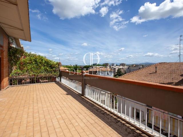 Appartamento in vendita di 180 m² in Via Santorre di Santarosa