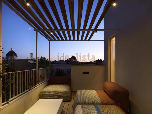 Appartamento in vendita di 180 m² in Via Santa Reparata, 35