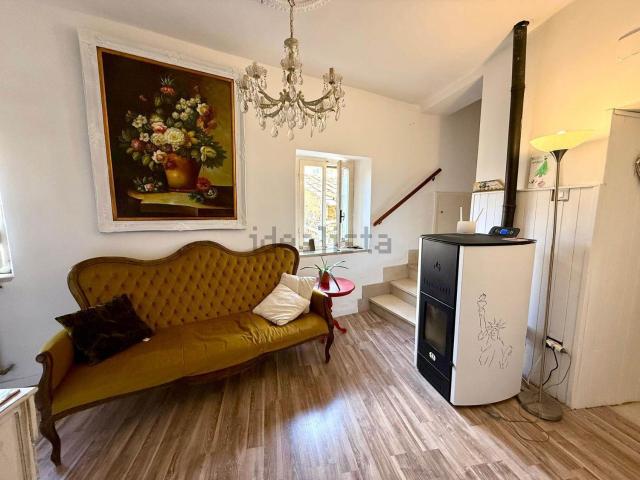 Appartamento in vendita di 180 m² in Via Sisto Longa, 7