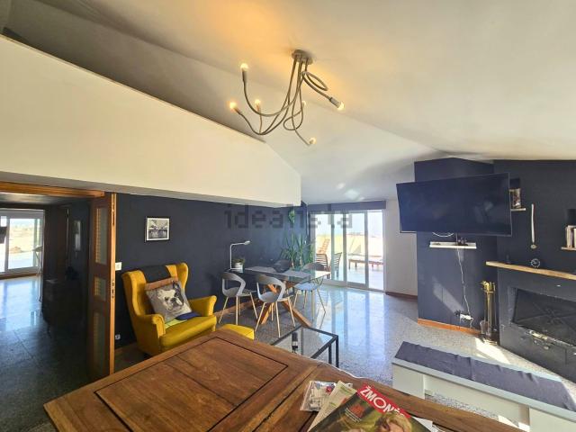 Appartamento in vendita di 180 m² in Via Stanislao Aloe
