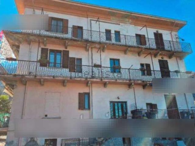 Appartamento in vendita di 180 m² in Via Stazione, 44
