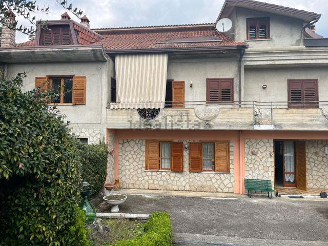 Appartamento in vendita di 180 m² in Via Pozzo del Sale