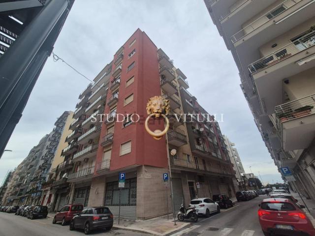 Appartamento in vendita di 180 m² in Via Pier Delfino Pesce, 4