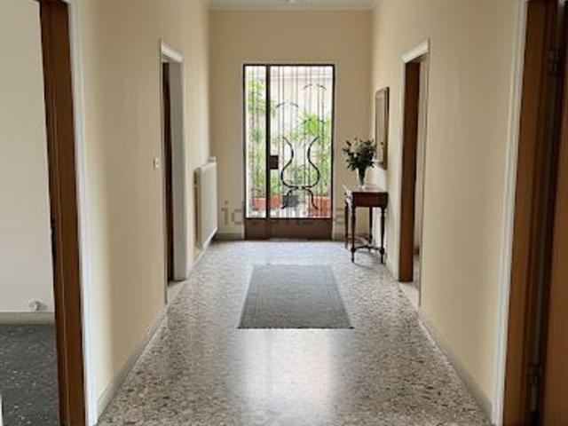 Appartamento in vendita di 180 m² in Via Roma
