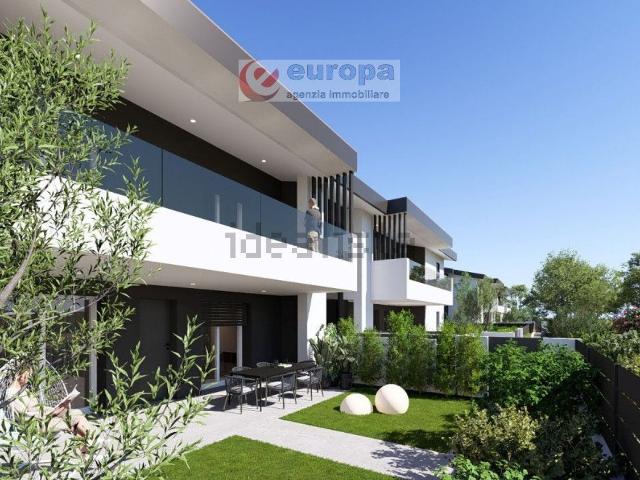 Appartamento in vendita di 180 m² in Via Revoloni