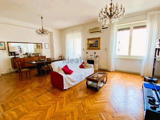 Appartamento in vendita di 180 m² in Via Tembien