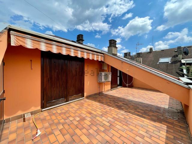Appartamento in vendita di 180 m² in Via Trento