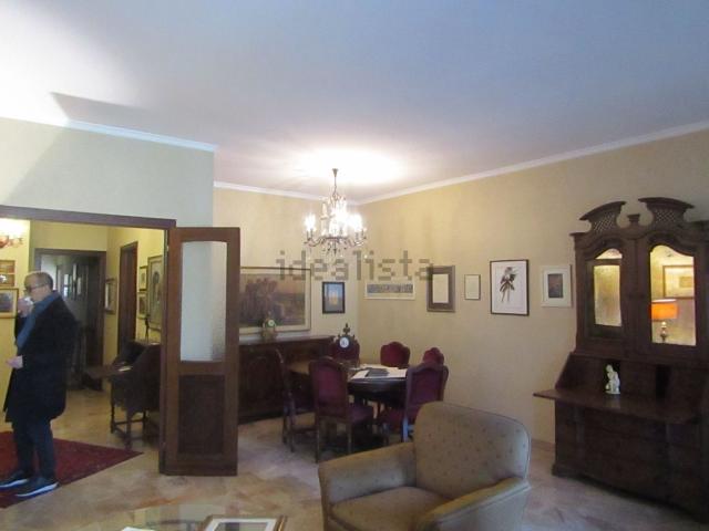 Appartamento in vendita di 180 m² in Via Zara, 19