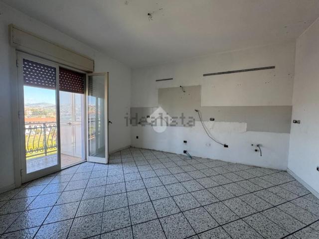Appartamento in vendita di 180 m² in Viale Cannatello, 56