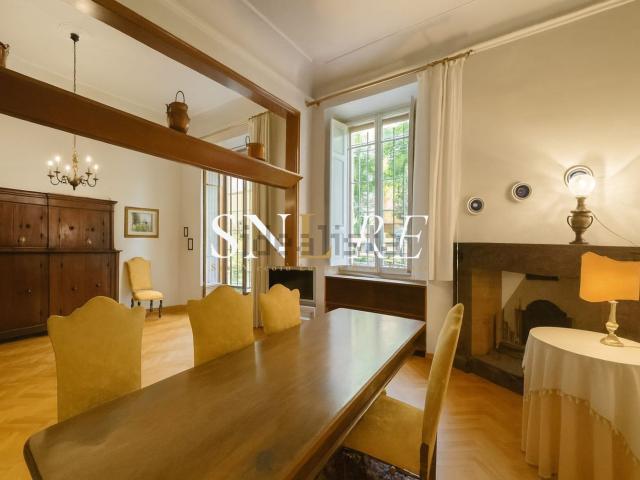 Appartamento in vendita di 180 m² in Viale Giacomo Matteotti