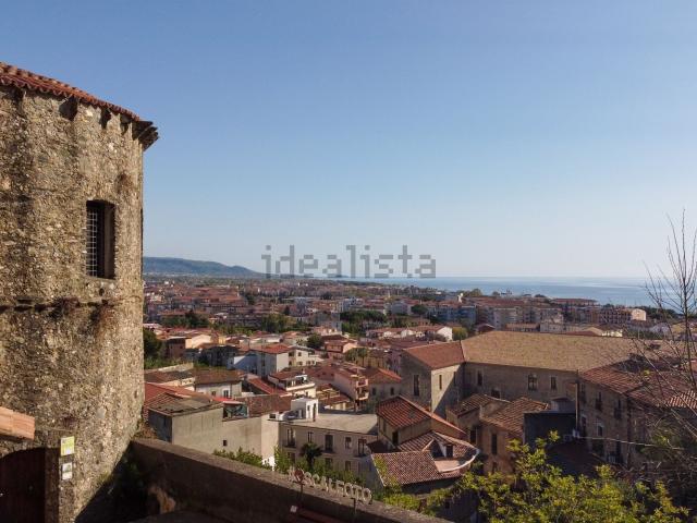 Appartamento in vendita di 180 m² in Vico Municipale III, 2