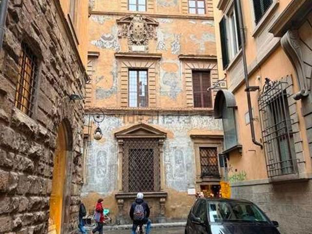 Appartamento in vendita di 180 m² in Borgo degli Albizi, 82