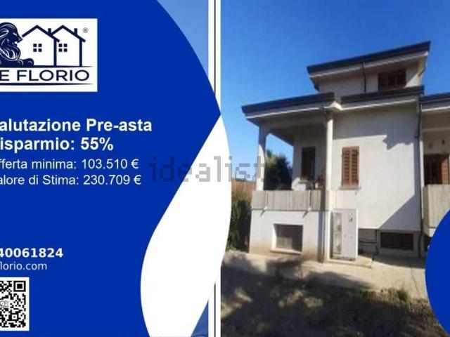 Appartamento in vendita di 180 m² in Contrada Laccata