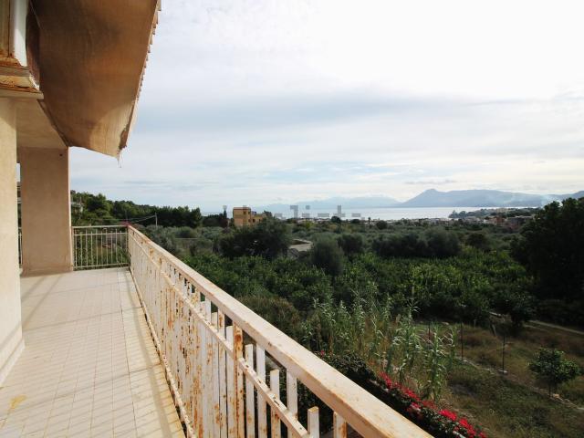Appartamento in vendita di 180 m² in Contrada SOLUNTO, 52