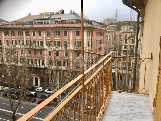 Appartamento in vendita di 180 m² in Corso Torino, 7