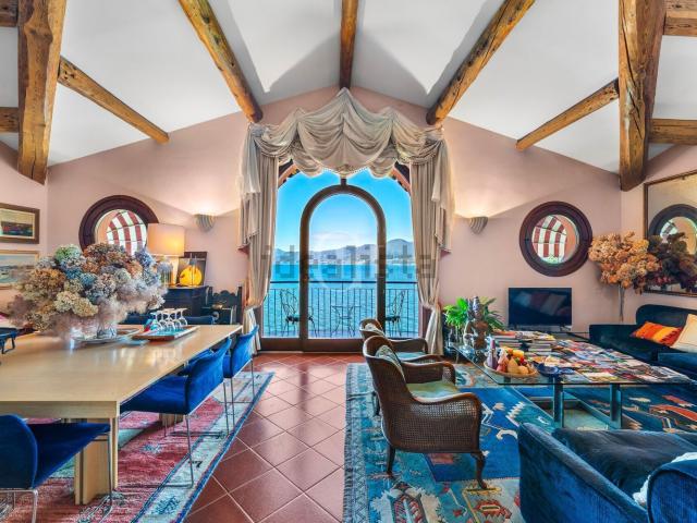 Appartamento in vendita di 180 m² in Località Acque Fredde