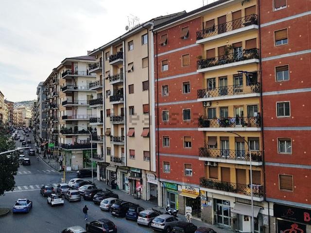 Appartamento in vendita di 180 m² in Piazza Bonaventura Zumbini