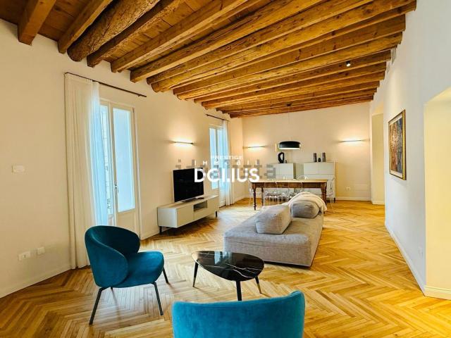 Appartamento in vendita di 180 m² in Piazza Giuseppe Malvezzi