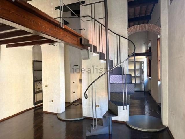 Appartamento in vendita di 180 m² in Piazza Toniolo Antonio
