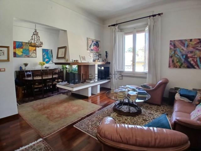 Appartamento in vendita di 180 m² in Piazzale della Porta al Prato