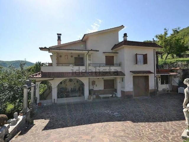 Appartamento in vendita di 180 m² in Strada Provinciale 34/b