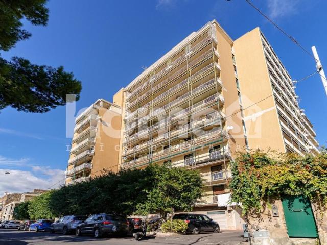 Appartamento in vendita di 181 m² in Via Antonio Baldissera
