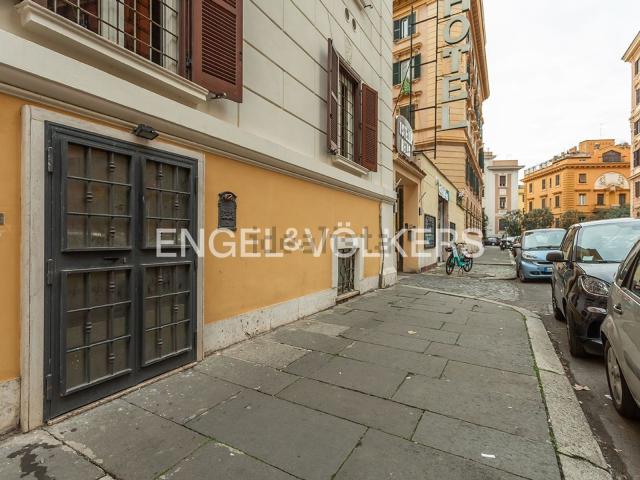 Appartamento in vendita di 181 m² in Via Angelo Poliziano