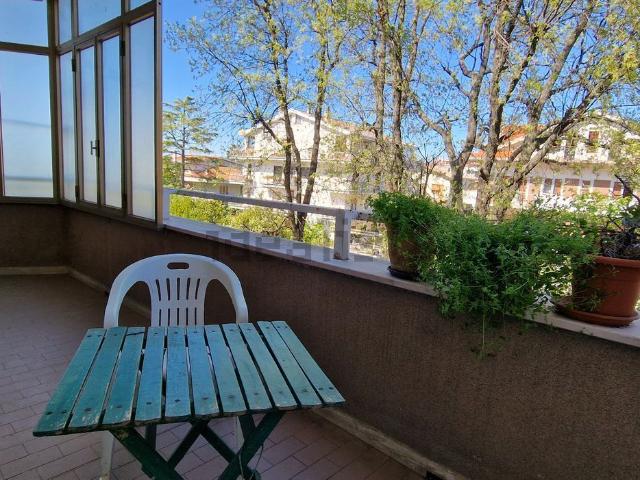 Appartamento in vendita di 181 m² in Via Belvedere, 61