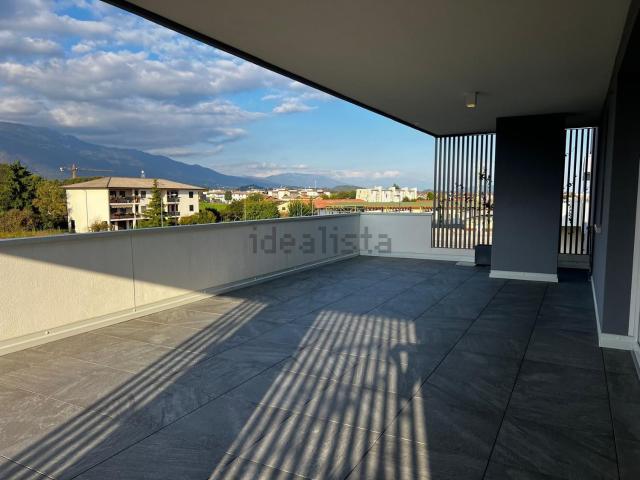 Appartamento in vendita di 181 m² in Via G. Garibaldi