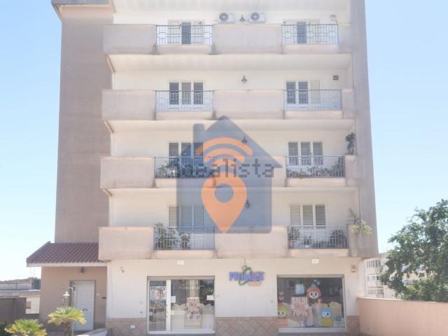 Appartamento in vendita di 181 m² in Via G. Gentile, 42