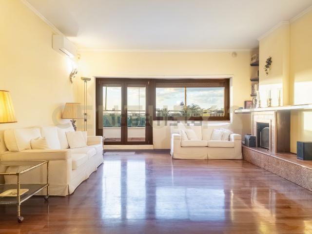 Appartamento in vendita di 181 m² in Via del Casaletto