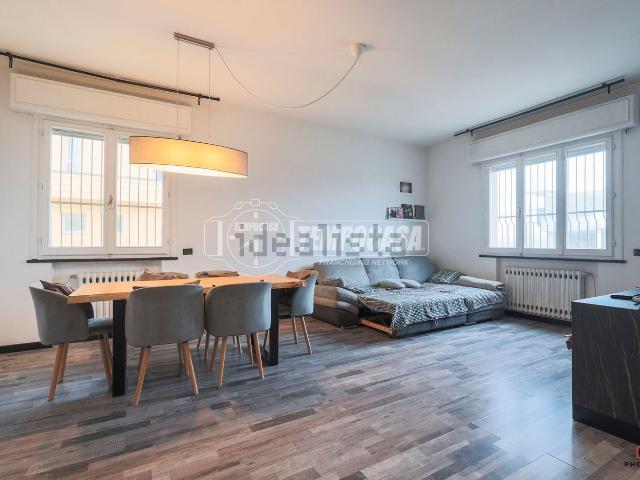 Appartamento in vendita di 181 m² in Via Flaminia