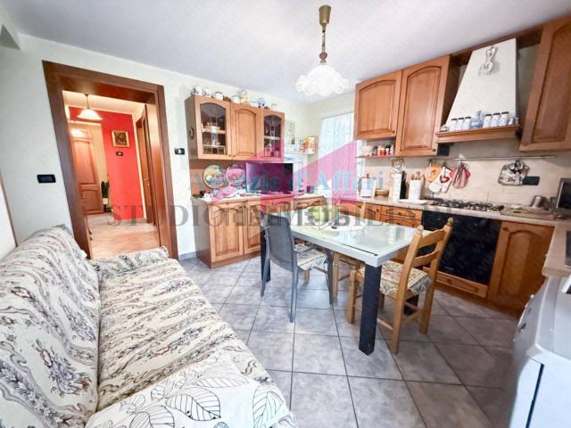 Appartamento in vendita di 181 m² in Via Massa, 980
