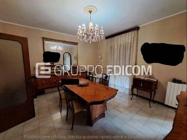 Appartamento in vendita di 181 m² in Viale Teracati