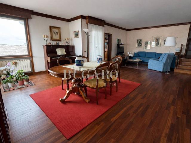 Appartamento in vendita di 182 m²