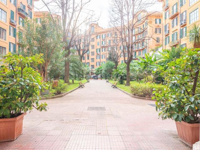 Appartamento in vendita di 182 m² in Via Giovanni Nicotera, 29