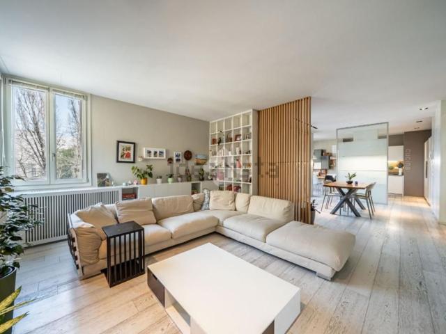 Appartamento in vendita di 182 m² in Via Emilia All&apos Ospizio, 39
