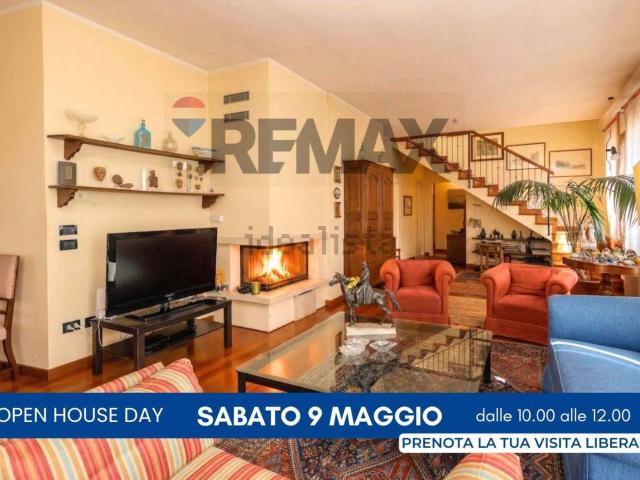 Appartamento in vendita di 182 m² in Via Niccolò Orsini, 23